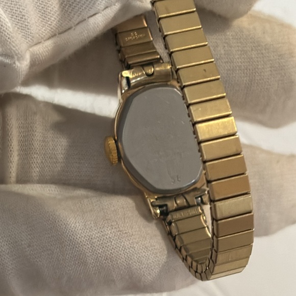 Vintage gold Timex watch , stretch band - Picture 5 of 5